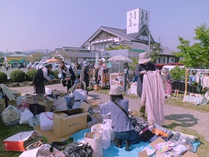 ３月26日（土）　「道の駅きくがわ」フリーマーケット開催！ 写真
